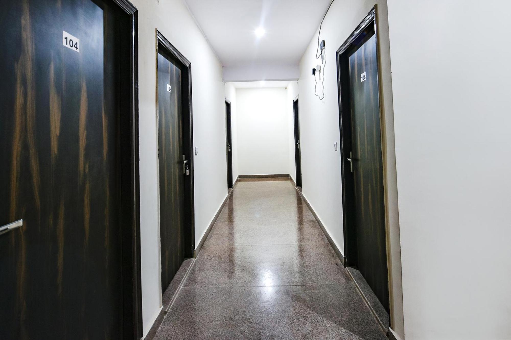 Fabhotel The Yashobhumi Near Yashobhoomi Convention Centre Делі Екстер'єр фото