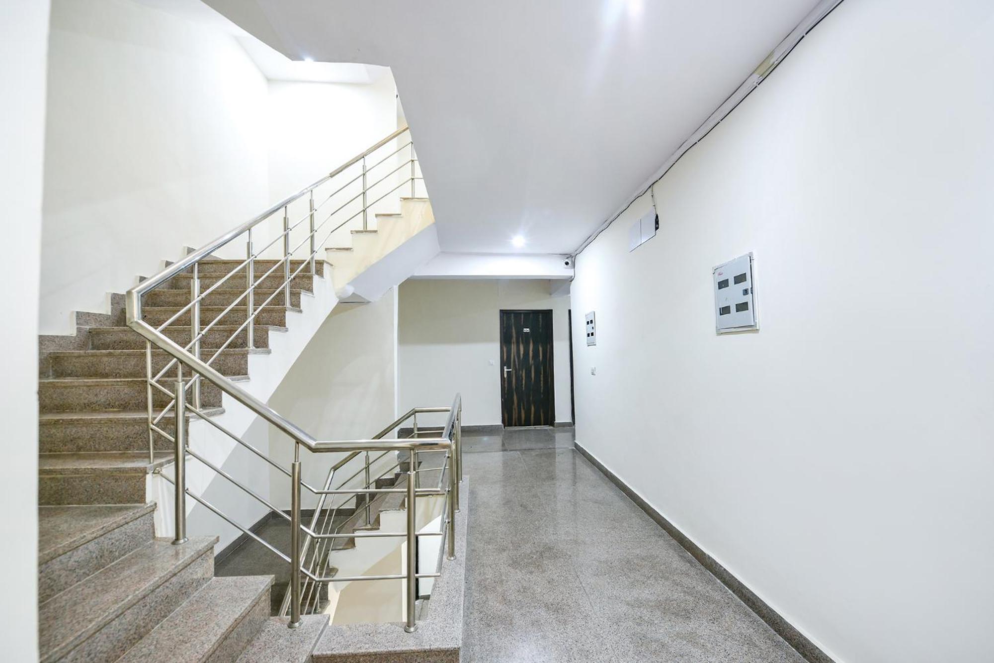 Fabhotel The Yashobhumi Near Yashobhoomi Convention Centre Делі Екстер'єр фото